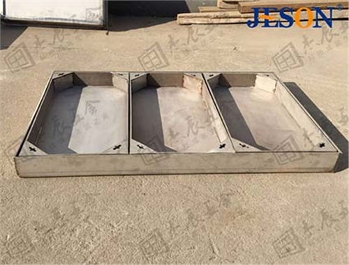 不锈钢双层多内框井盖