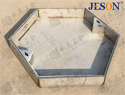 拉丝不锈钢装饰井盖