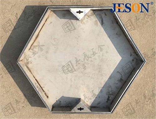 拉丝不锈钢装饰井盖